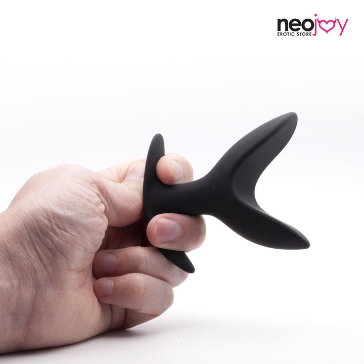 Neojoy Super Expandable Butt Plug Silicone Black With Flat Base - Lucidtoys