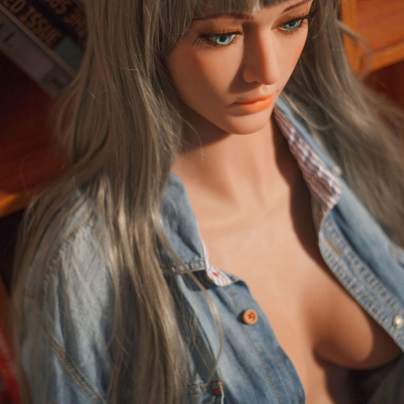 Climax Doll Evangeline - Sex Doll Head - Tan video
